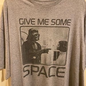 Star Wars Give Me Some Space Darth Vader & Leah Pun Tee Gray 3X